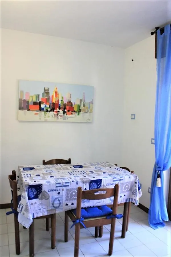 Sardinia Home Rent Baia Verde G11 Valledoria  0*, Valledoria (Sardinia)