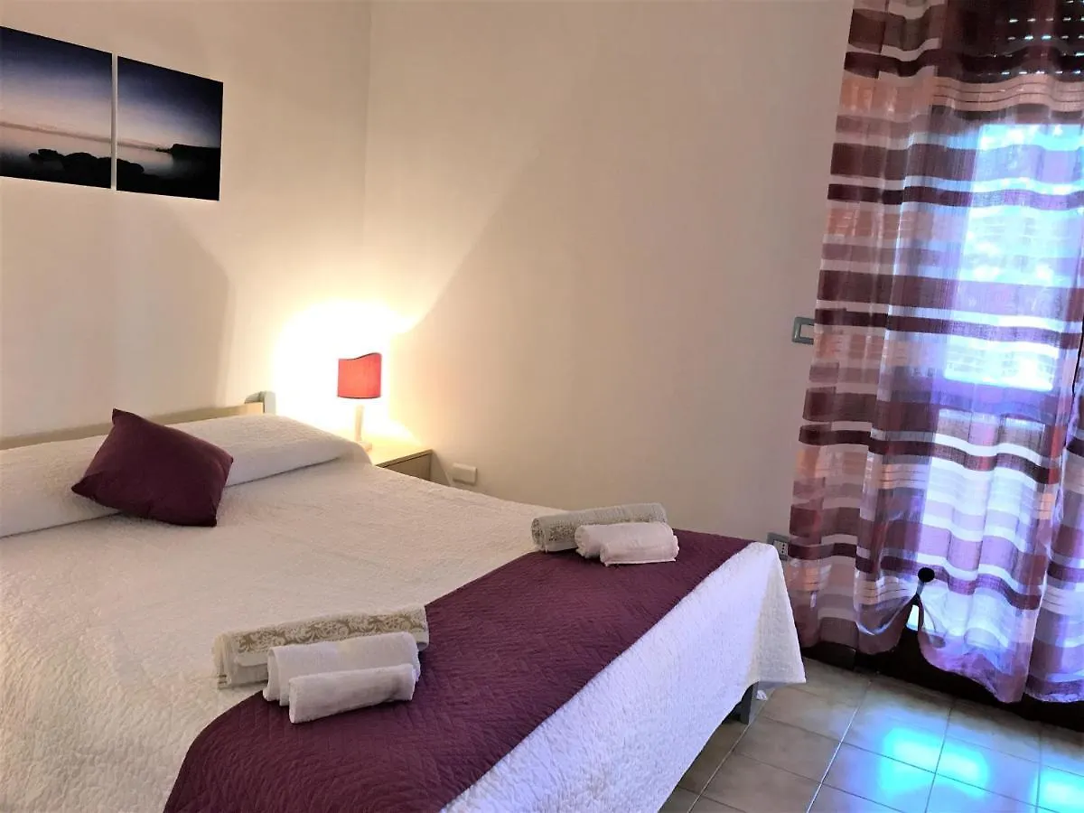 Sardinia Home Rent Baia Verde G11 Valledoria  0*, Valledoria (Sardinia) Itália